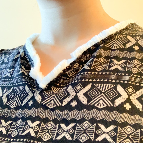 Patterned Flowy Short Dress - Picture 2 of 2
